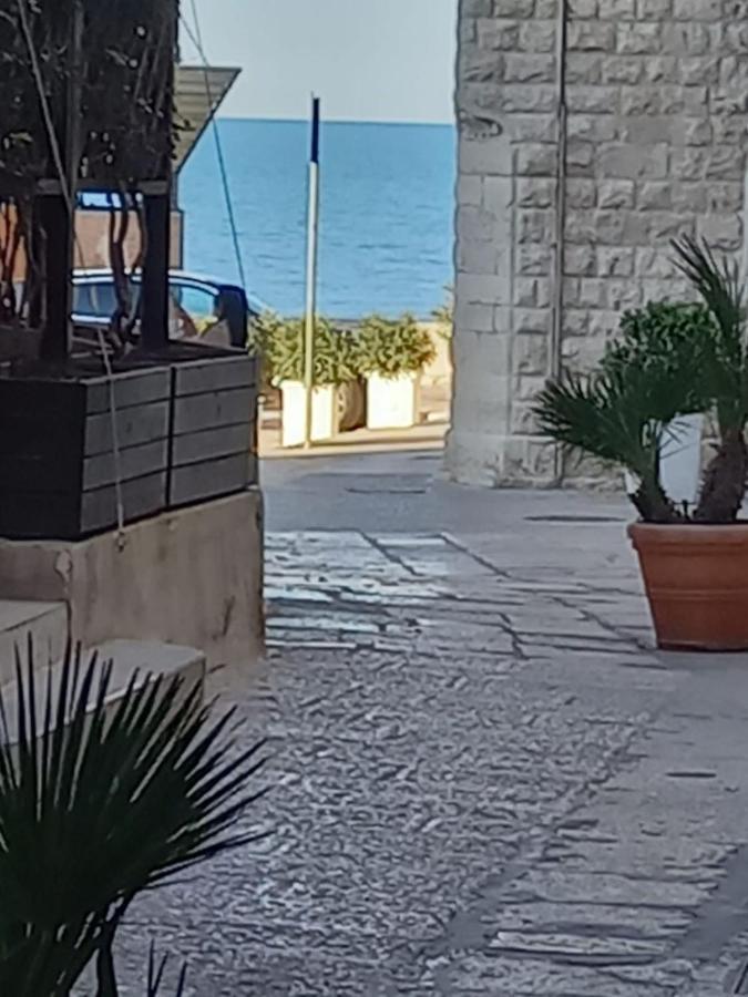 Suite Duomo Trani 6 Luaran gambar